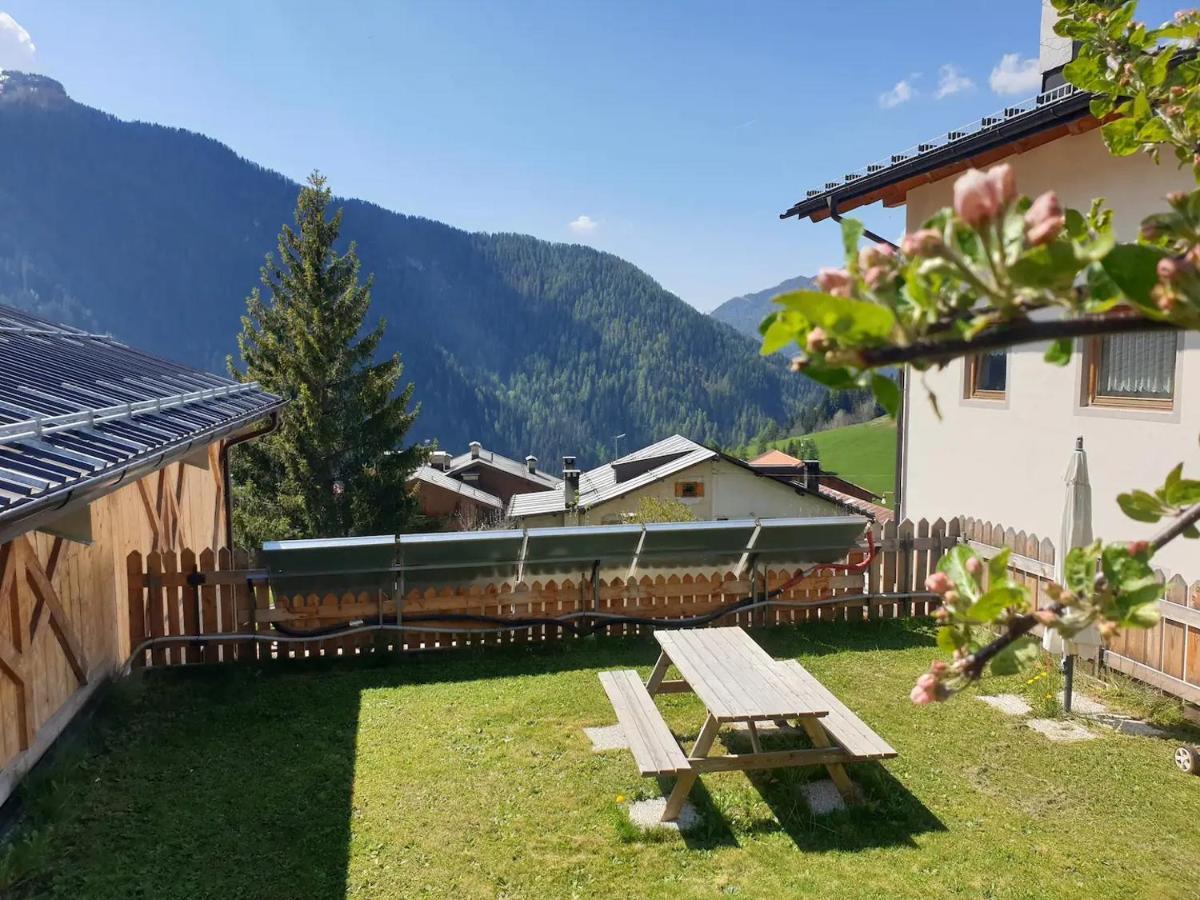 App Col Di Lana - Agriturismo La Majon Da Col Colle Santa Lucia Ngoại thất bức ảnh